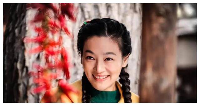 于震:意外成为演员,与前妻闪婚闪离,二娶小13岁小娇妻过得怎样_方柏霓