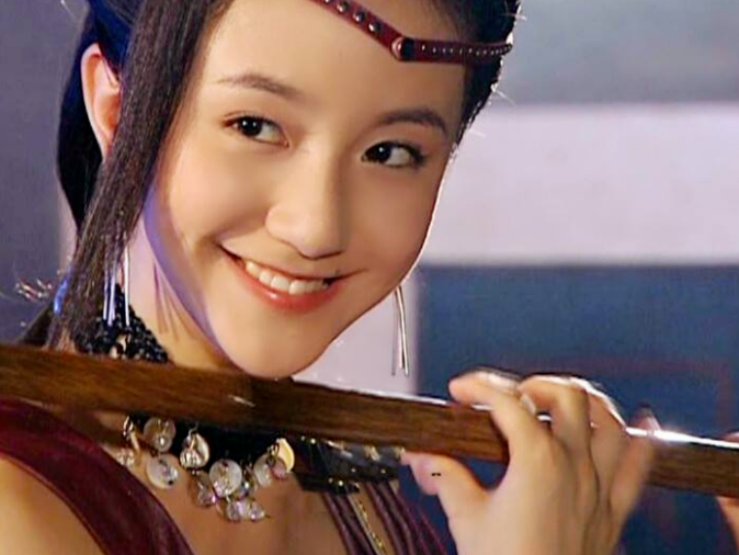 李倩:从"小泥巴"到演艺圈的起伏人生,一颗痣背后的故事_事业_感情