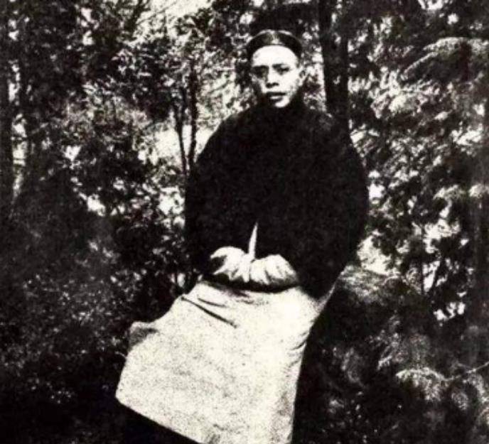 国学大师王国维,曾留下丰富的学术著作,最后为何选择投湖自尽?