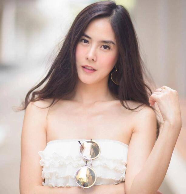 泰国女演员peak图片