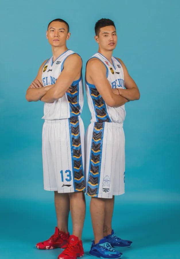 看到马布里孙悦现身野球局,才发现应盘点首钢4年3冠球员的现状了_退役