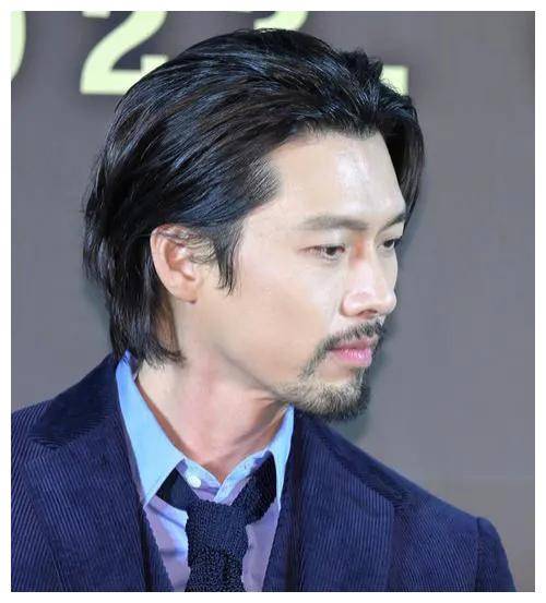 网友晒孙艺珍玄彬约会照,眼神拉丝像偶像剧,抛下儿子过二人世界_衣服