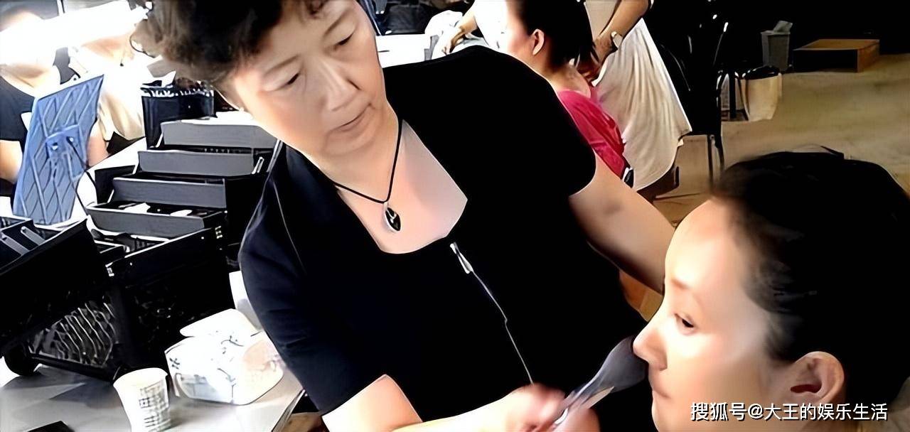 因饰演"潘冬子"大火的祝新运,娶离异大三岁的妻子,如今怎样了_张玲亚