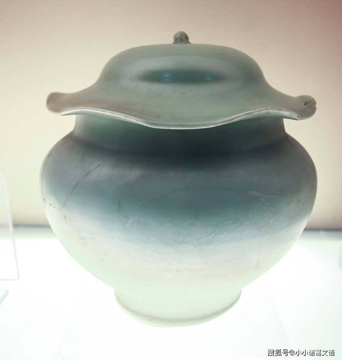 宋代龙泉窑瓷器真品图片和鉴定方法技巧