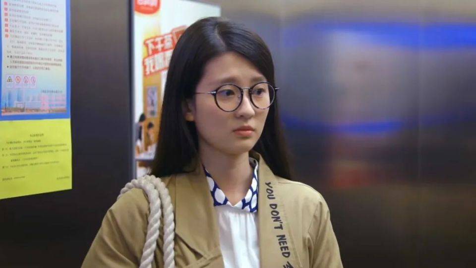 像关雎尔这么乖的人,做什么事情都按照既定规则,不会有太大惊喜,但很