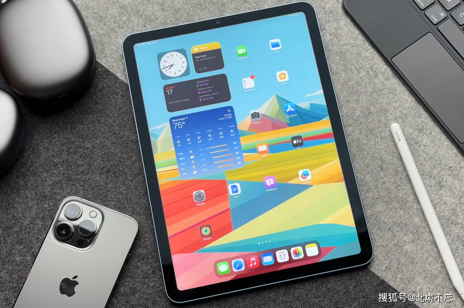 ipadair5更加廉价,搭载m1芯片,用八年也不卡顿_平板_进行_高性能