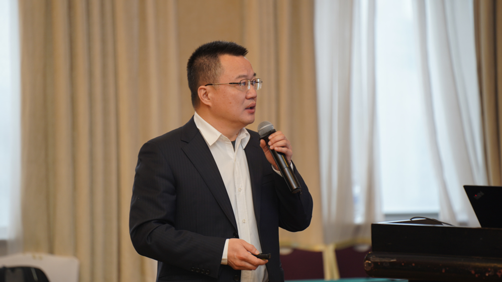 副总裁王茂荣先生公司副总裁许湲先生公司副总裁郭庆先生市场部李海