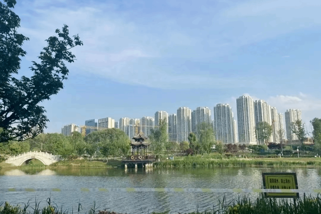 白云区七彩湖公园"变形记"_治理_处理_环境