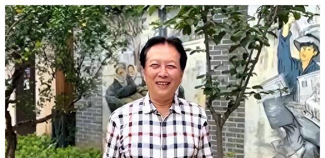 据了解,吴云飞是圈内公认的富二代,他的父亲吴海元是一位房地产开发商