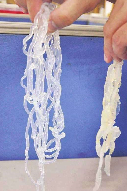 简单来说,人造海蜇是一种化学混合物.