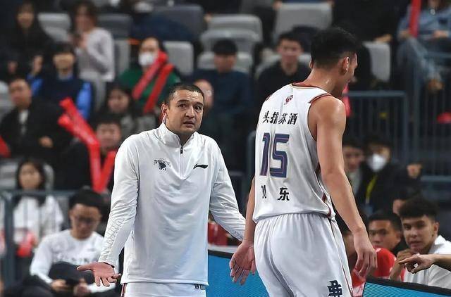 西热力江:13分7板11助攻,南京同曦遗憾输给新疆男篮!_篮球_比赛_游戏