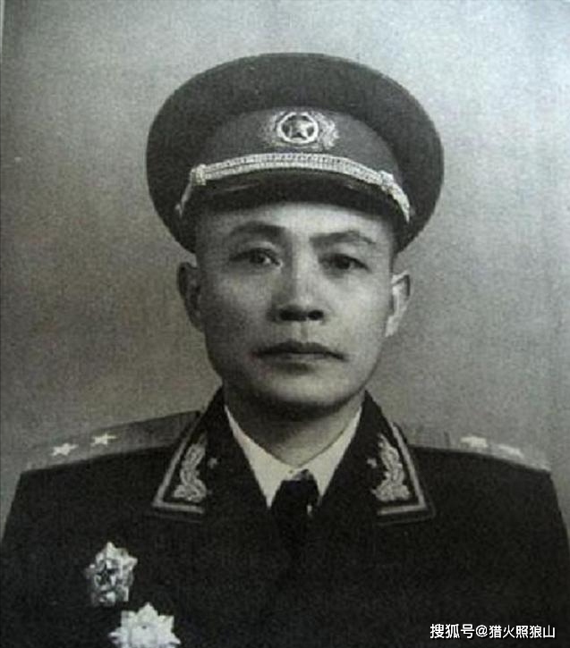 55年全军唯一一例:解放战争同一个师的师长和政委,都被评为中将