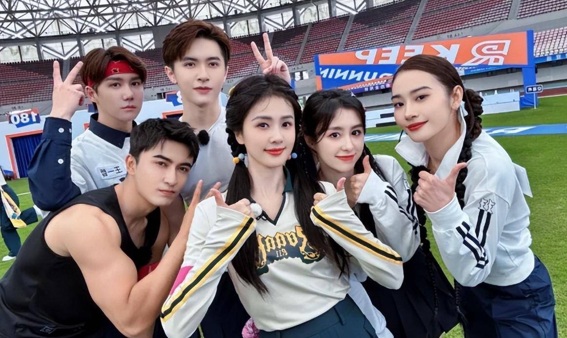 "歹毒"的景甜,说出了真话,让沈腾乱了阵脚,《王牌》因此大火_小时