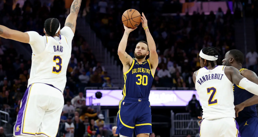 35岁库里更狠辣,勇士惨淡一季辜负他?_命中率_本赛季_投篮