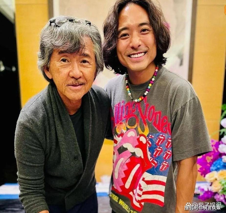 林子祥叶倩文夫妇参观东莞欧洲风情小镇,华为高管亲自陪同引热议_生活