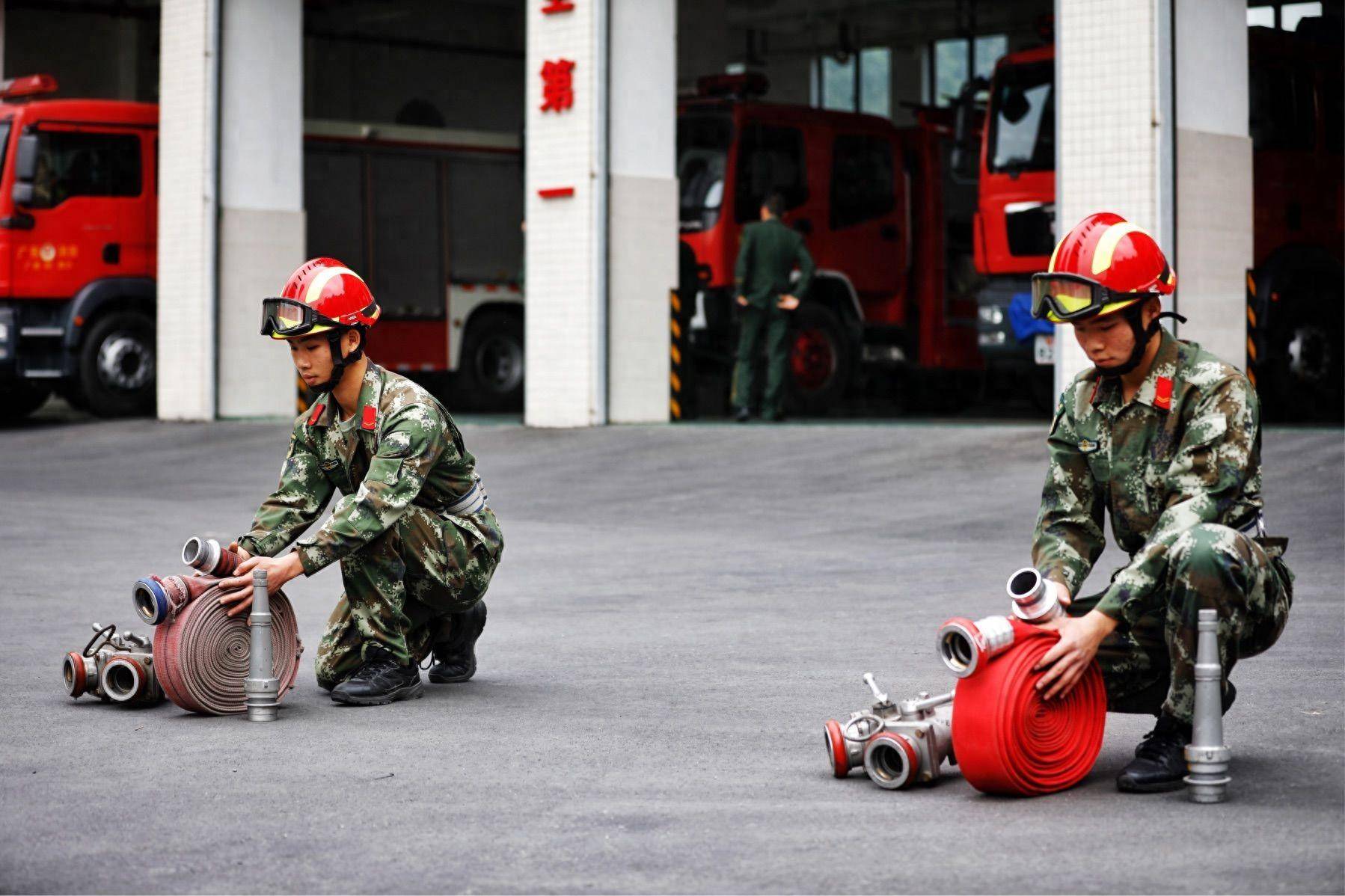 消防员脱离武警序列后，现在是军籍还是警籍？仍保持3大军事特点