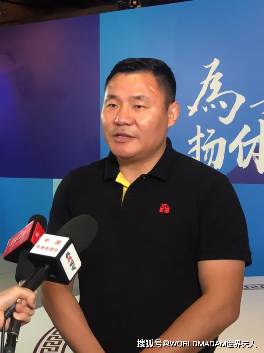 世界拳击冠军李洋出任世界夫人拳击总教官_拳击队_公益_体育