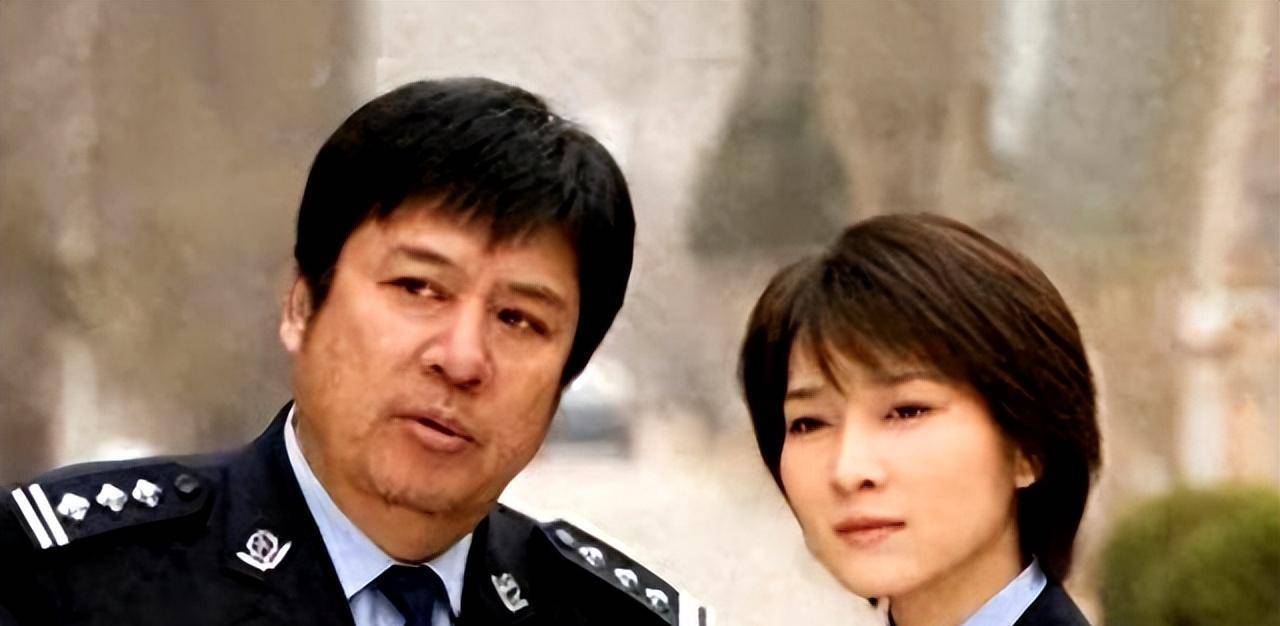 演员张潮:再婚娶小20岁娇妻,62岁又做父亲,大女儿也是知名演员_艺术