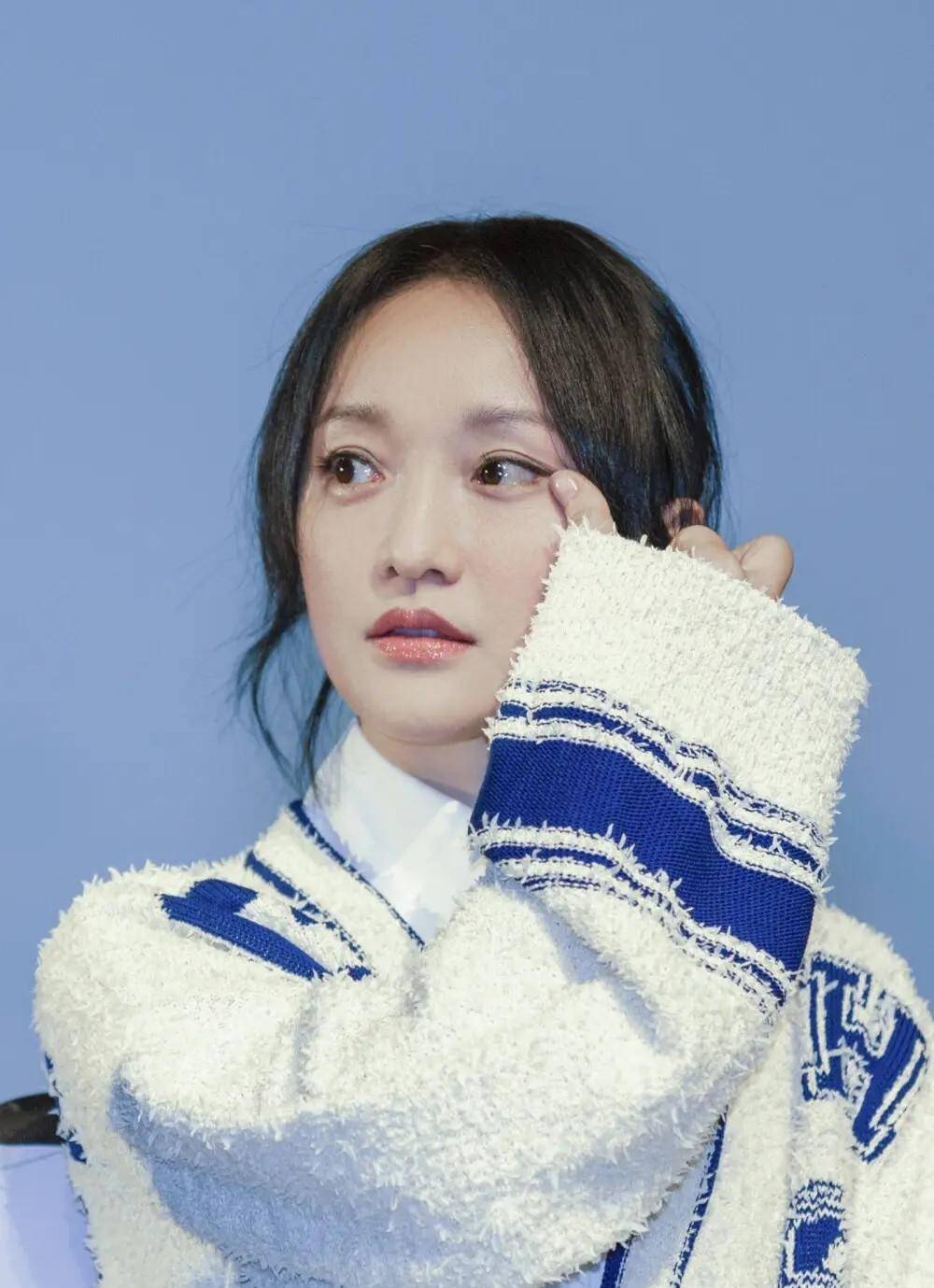 明明已经四十多岁,依然惊艳岁月的女星,林心如刘涛周迅美如方物_保养