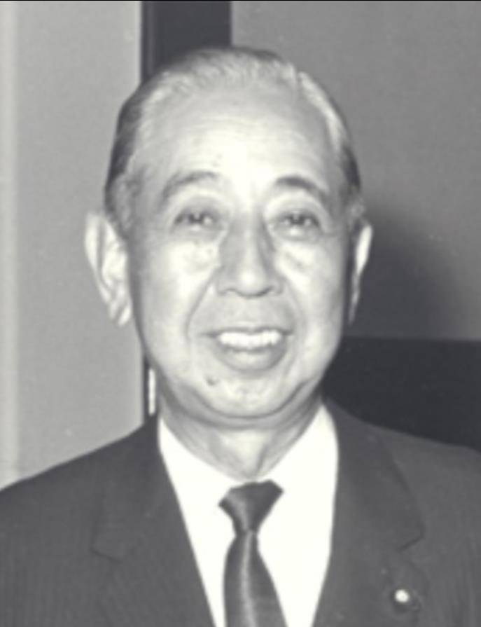 复杂的家世背景,天生的政治宠儿_日本_安倍宽_内阁