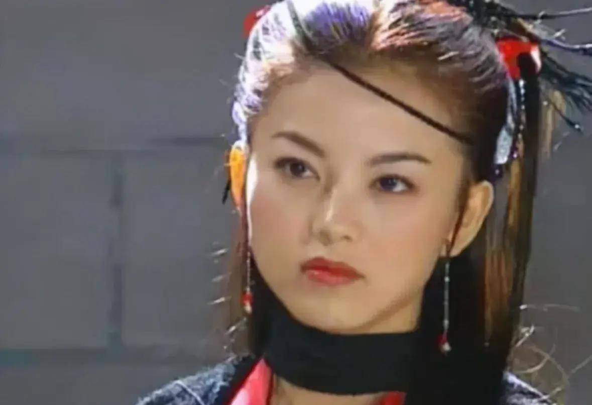 李湘一条二手毛巾卖1560元,冲上热搜!