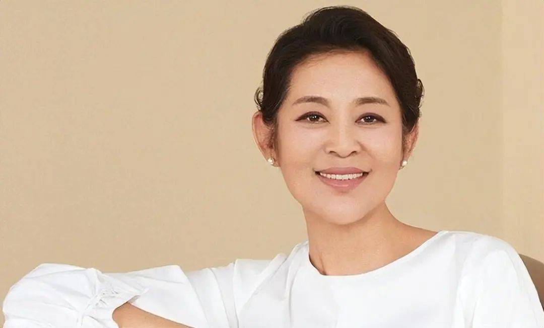 64岁的倪萍,终于为自己的"整容"付出了代价_生活_网友_效果