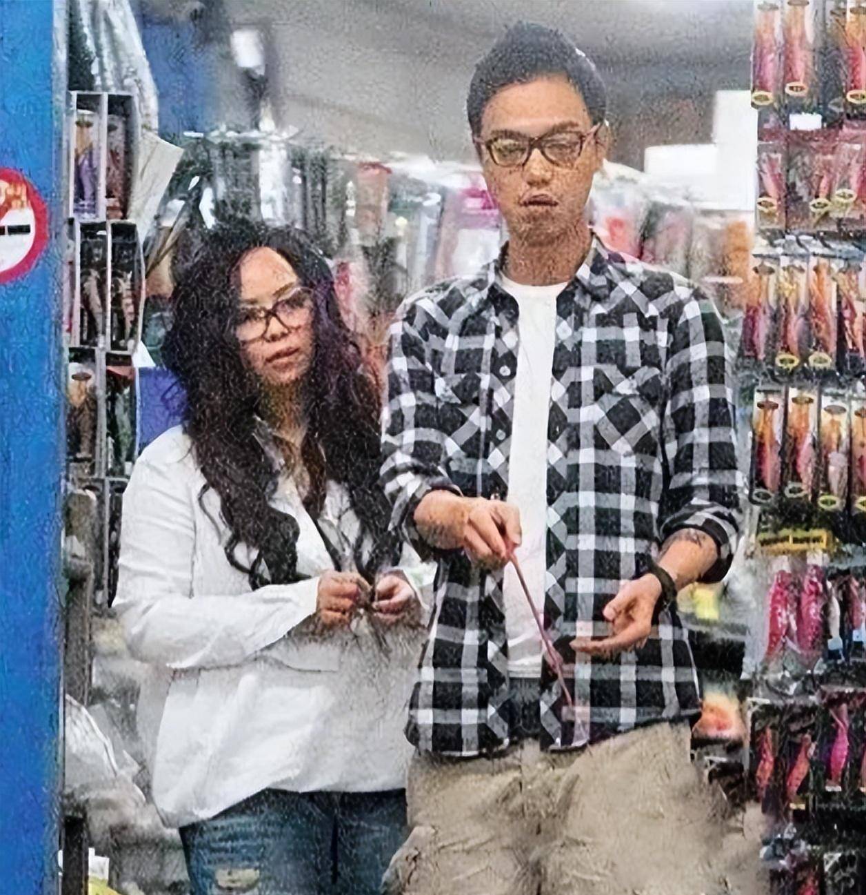 51岁张惠妹现身杭州,减数十斤,颜值回春,与调酒师男友感情稳定