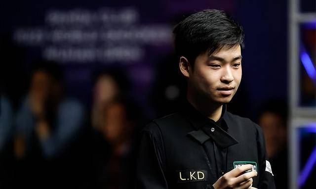 捷报频传!中国球员6人晋级,00后小将爆冷金左手,张安达遭逆转