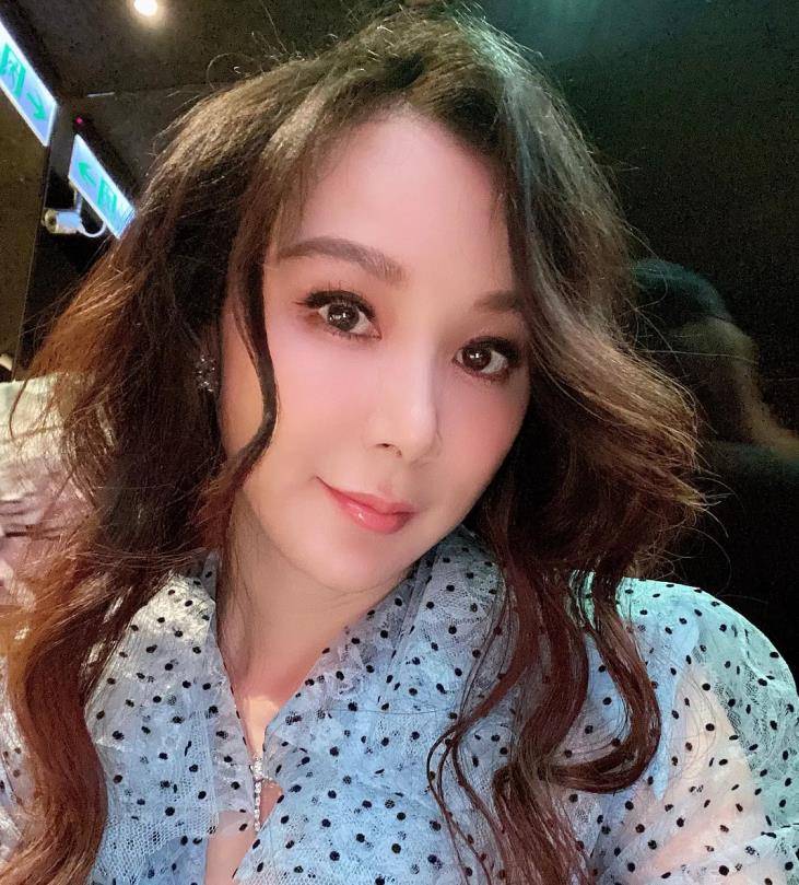 女海王,风流尼姑,小鲜肉收割机,港台6大彪悍型恃靓的