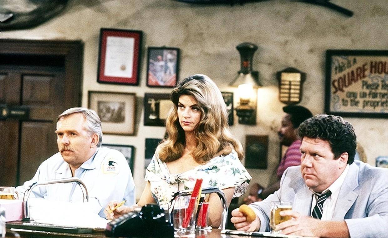 柯尔斯蒂·艾利kirstie alley在与癌症抗争后去世,享年 71 岁_母亲