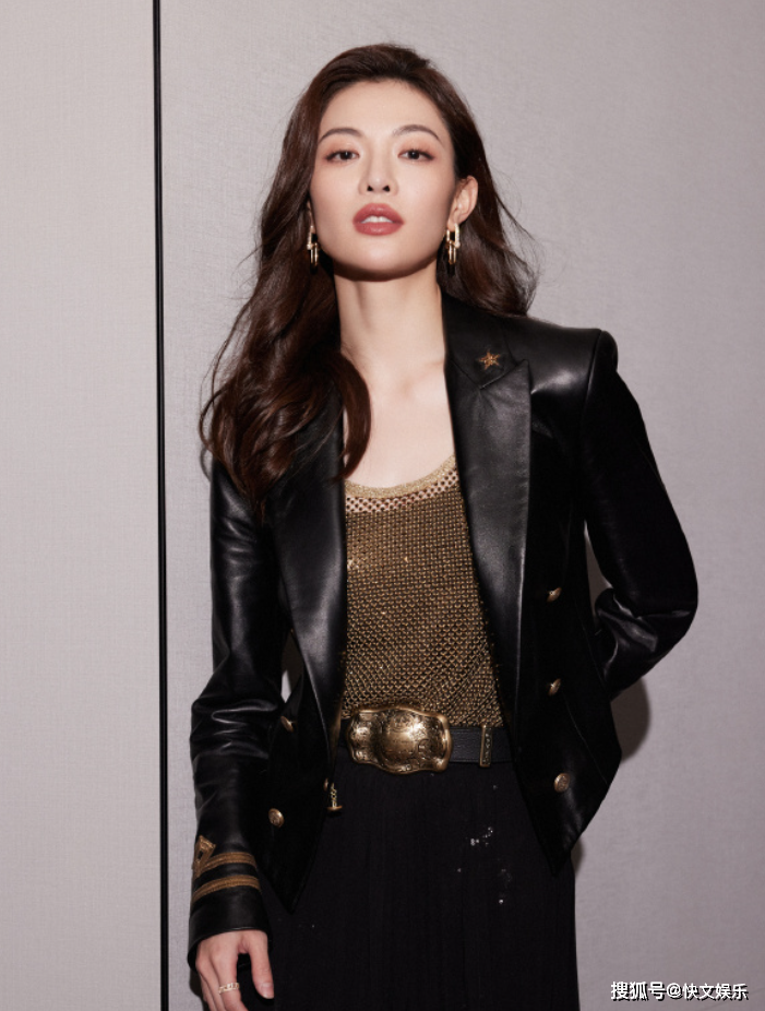 31岁钟楚曦现身陕西工作!