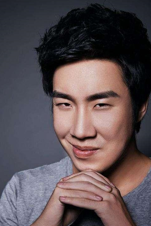 大司马出走斗鱼,携手miss,骚男组队吃鸡,绝地三傻要出发了_miss_虎牙