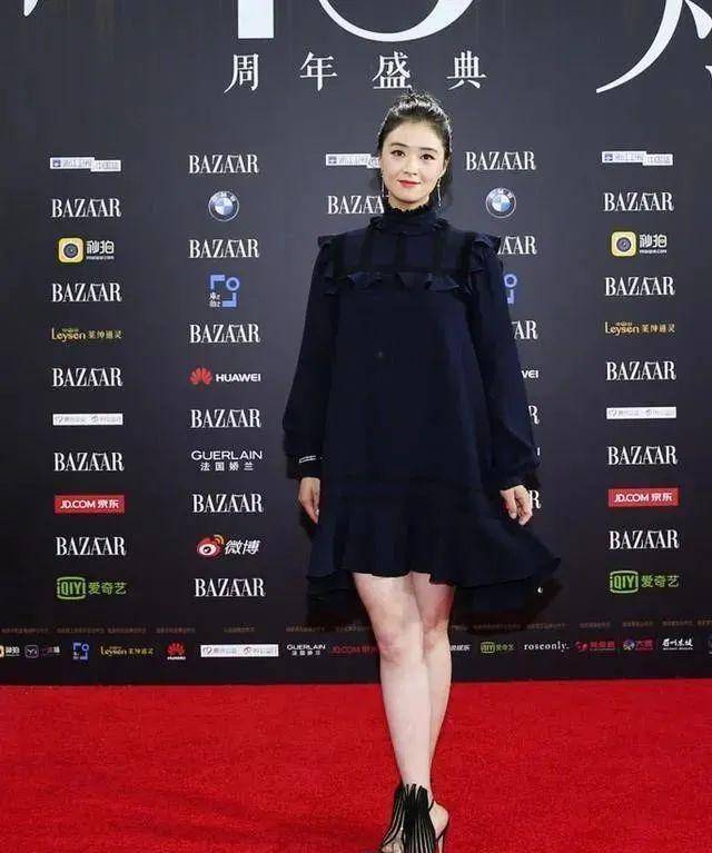 阿娇的腿,沈月的身高,周冬雨让我笑弯了腰_身材_蒋欣_气质