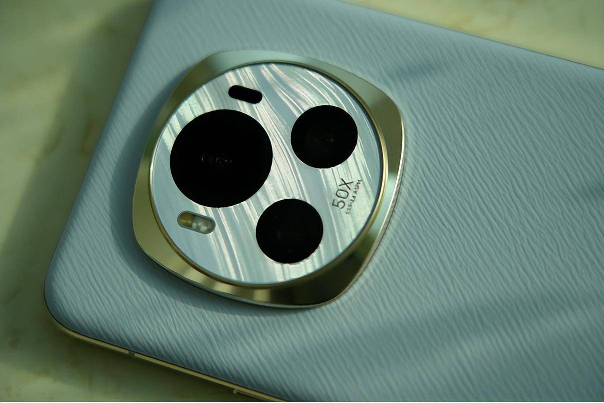 荣耀Magic6标准版带来的Pro级丝滑体验，流云紫配色惊艳登场！