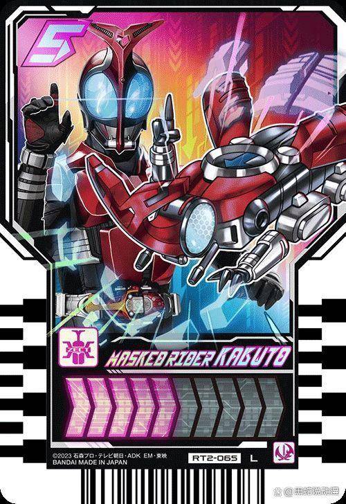 的造型作为基础元素,搭配了大兜虫和黑桃的设计整体的形象非常的还原