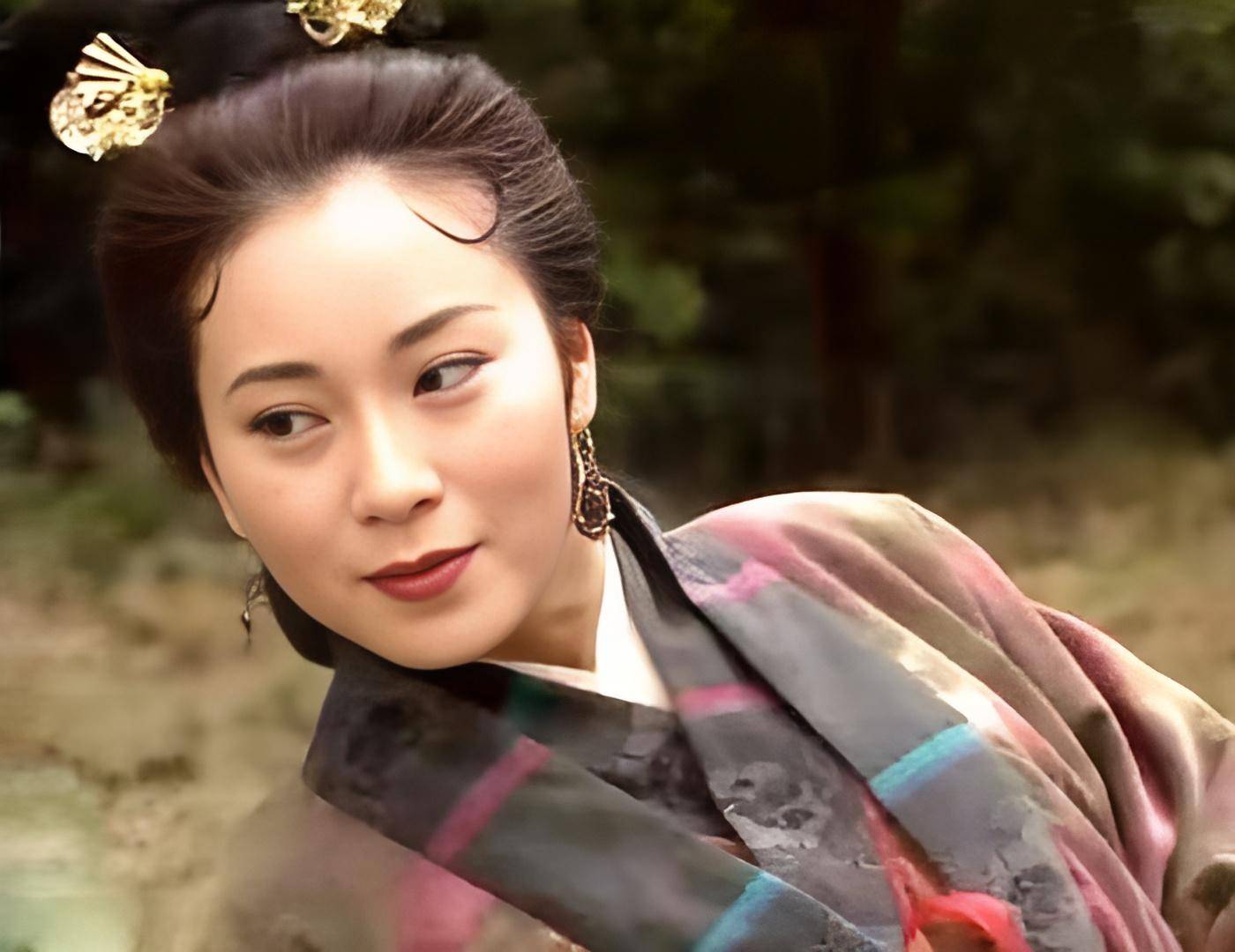 贪生怕死,早对妩媚的黄蓉有了非分之想_襄阳_吕文焕_金庸