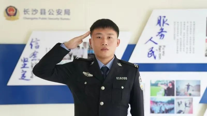 宁泊涵_男孩_警察学院