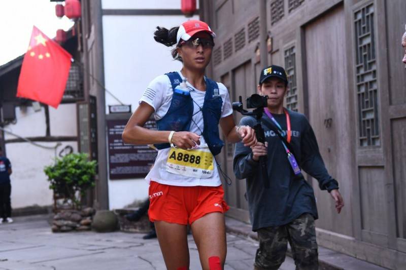 1公斤黄金重奖跑步者 遵义黄金大奖赛堪称"卷王之王"_赛事_马拉松
