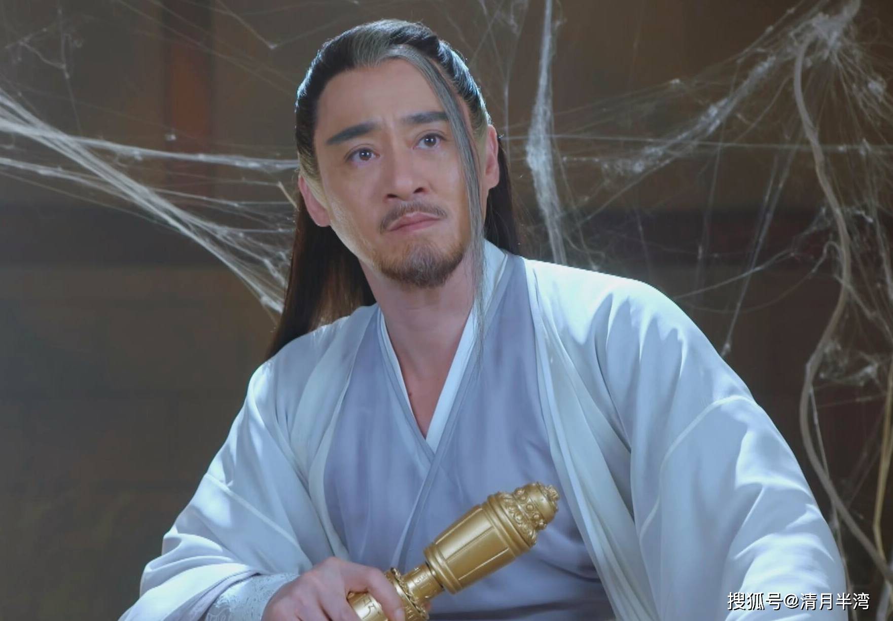 2016年,内地拍摄了一版《新边城浪子》,朱一龙,张馨予,柴碧云,张峻宁