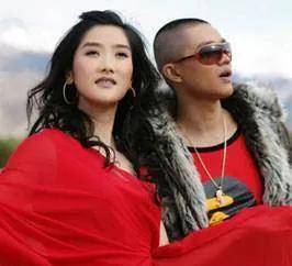 凤凰传奇玲花从草原来,人红不忘本,嫁富豪老公获幸福_曾毅_徐明朝