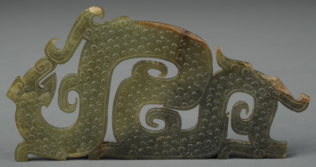 博物馆群龙贺新禧~_战国_玉佩_龙身