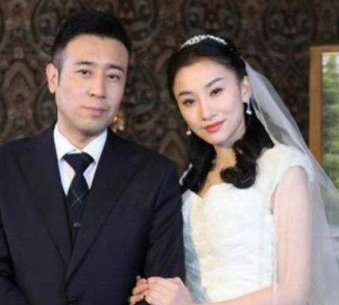 于和伟的贤惠妻子:支持老公资助8个哥哥姐姐,一个好女人旺三代_宋林静