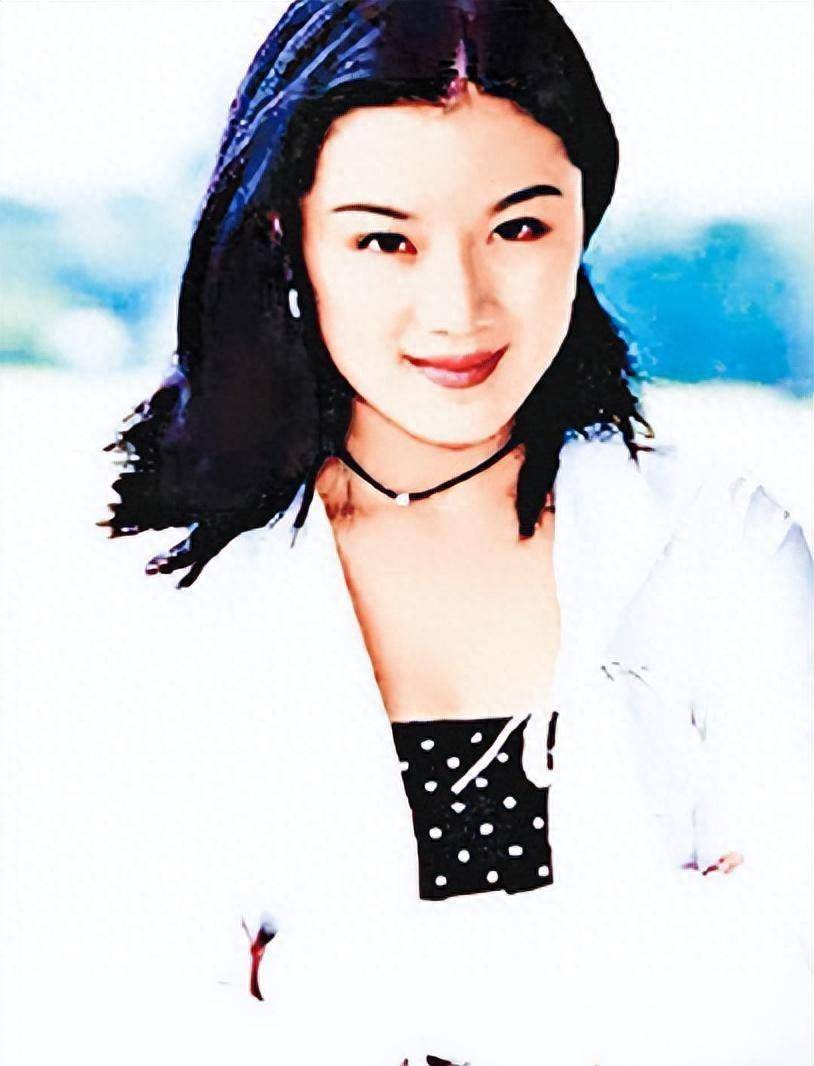 拥有着非凡音乐天赋的"钢琴公主",孙颖在艺术道路上的起步比许多人要