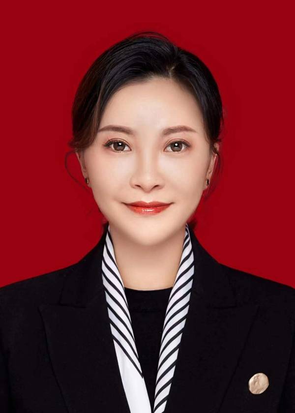 【祥龙贺岁】陈海霞律师向全国人民拜年_团队_法律_人才