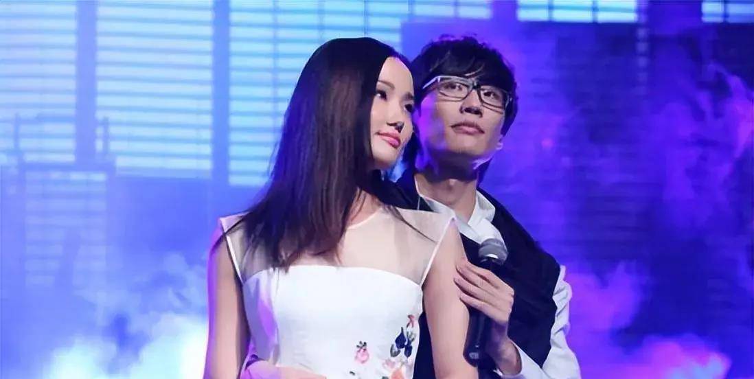 娱乐圈的金童玉女:许嵩与冯禧疑分手的传闻让粉丝感到惋惜与遗憾_感情