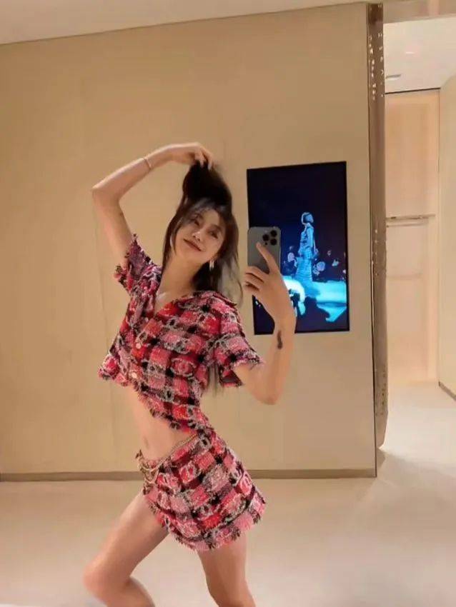 汪峰接盘四婚网红陈露?