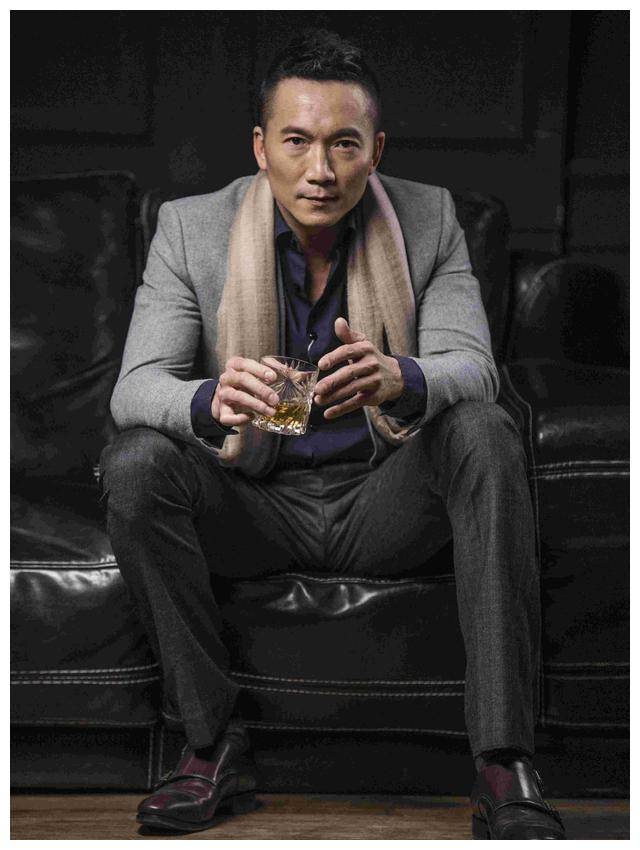 洪金宝的三个徒弟:一线男星,国际进军,婚后之路_邹兆龙_成龙_电影界