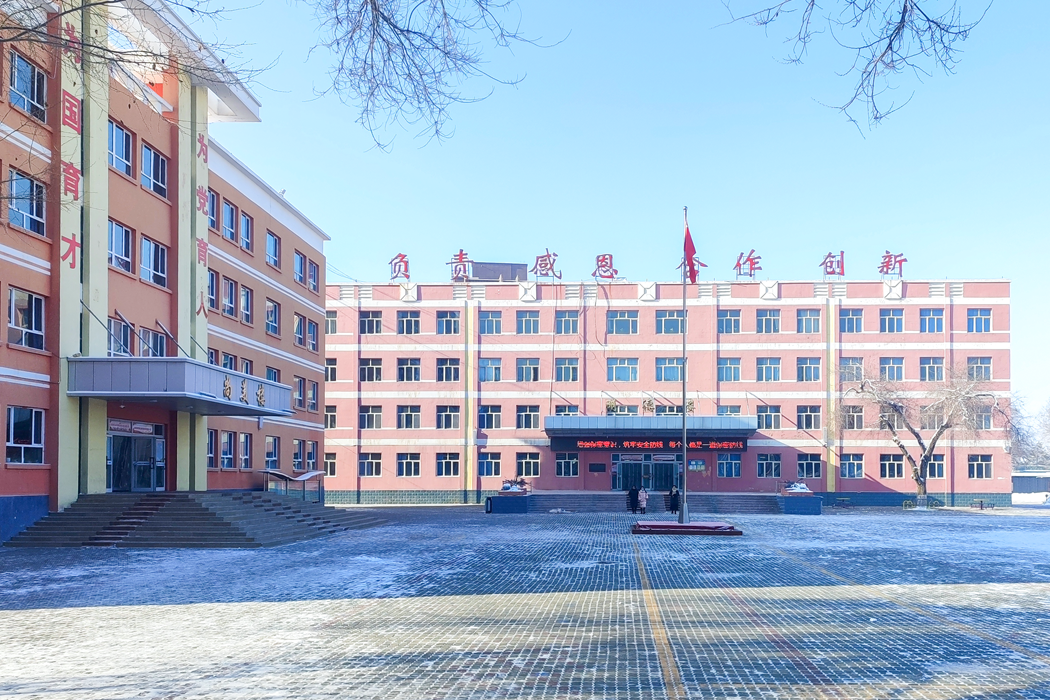 千里冰封万里雪 数字之花落奇台——小海螺扎根新疆为教育数字化赋能