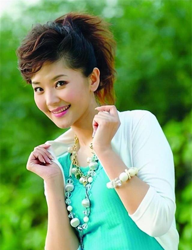 方琼原来不姓方,与领导闪婚生子,婚后分居多年,她过得幸福吗_成功