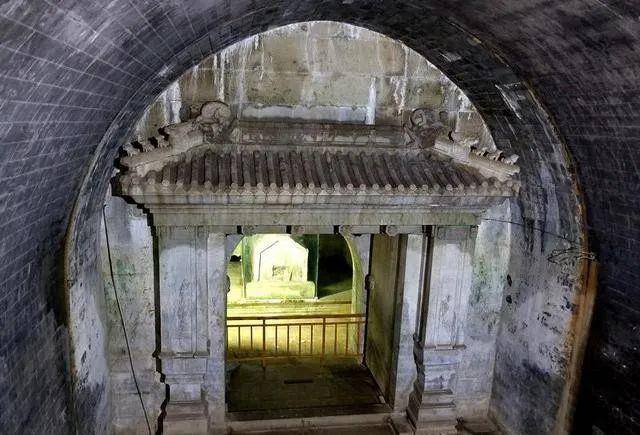 意外发现的香妃墓,验证了她的一生荣宠,也揭开了"香气"的真相